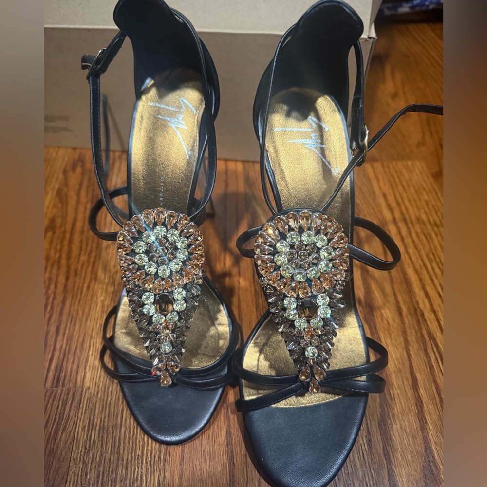 Giuseppe Zanotti Crystal Embellished heels-37